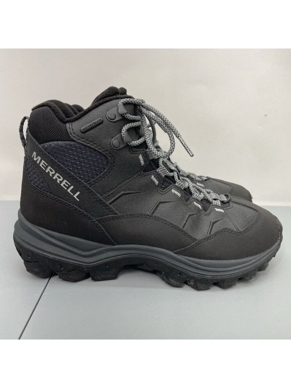 Merrell Thermo Chill Boots Waterproof Winter Hiking Snow Lined Black Womens 9.5W